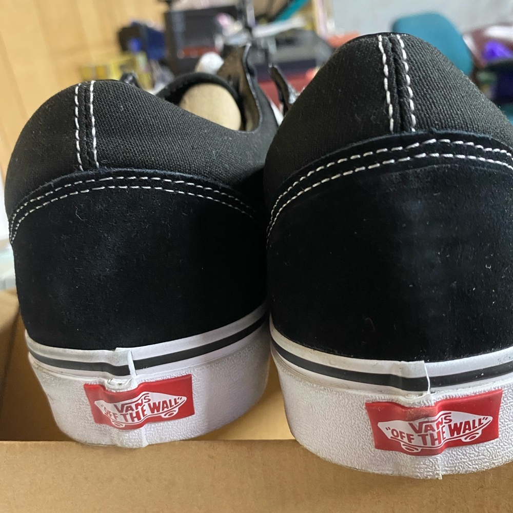 Vans Black and White Sneakers Classic Style Men’s